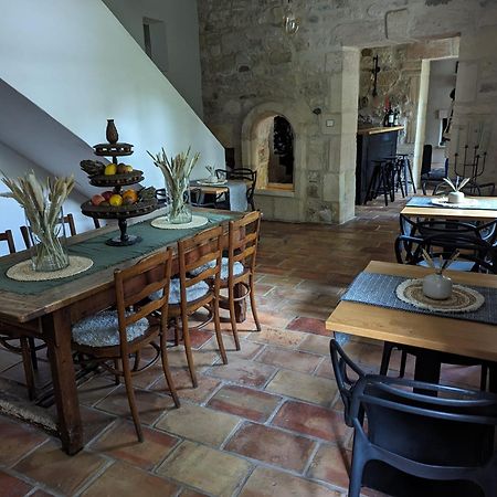 Mas Armelin Bed & Breakfast Tarascon Exterior photo