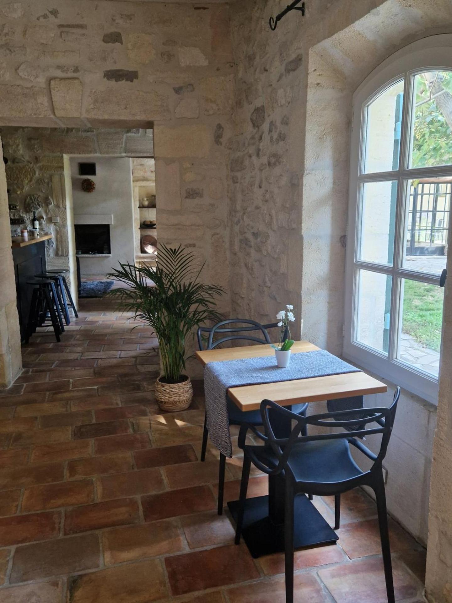 Mas Armelin Bed & Breakfast Tarascon Exterior photo